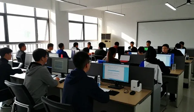 素质拓展教学能力不足如何应对,提升课程质量是关键